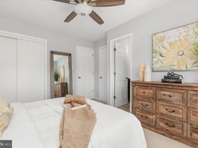 1802-E 9TH Street S, Arlington VA 22204