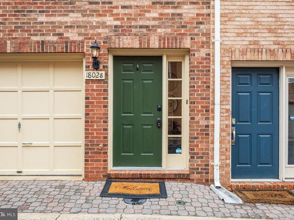 1802-E 9TH Street S, Arlington VA 22204