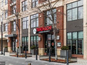 1802-E 9TH Street S, Arlington VA 22204