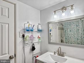 2901 Charing Cross Road 8, Falls Church VA 22042