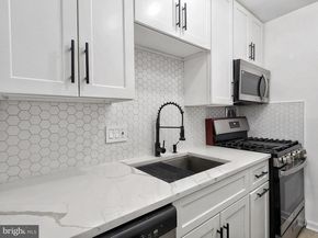 2901 Charing Cross Road 8, Falls Church VA 22042