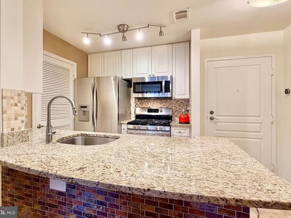 5563 Seminary Road 107, Falls Church VA 22041