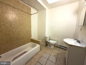 5829 Warrington Avenue, Philadelphia PA 19143