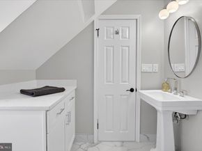 1607 N Glebe Road, Arlington VA 22207