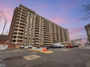 1808 Old Meadow Road 1201, Mclean VA 22102