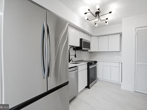 1808 Old Meadow Road 1201, Mclean VA 22102