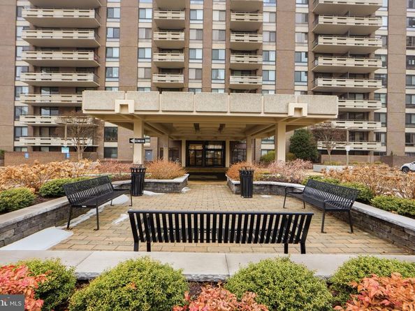 1808 Old Meadow Road 1201, Mclean VA 22102