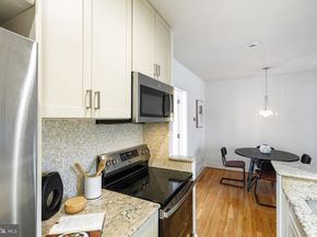 306 S 10TH Street D, Philadelphia PA 19107