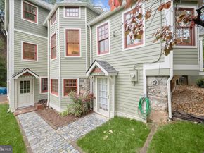 6004 Princeton Avenue, Glen Echo MD 20812