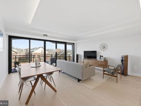 1530 Key Boulevard 324, Arlington VA 22209