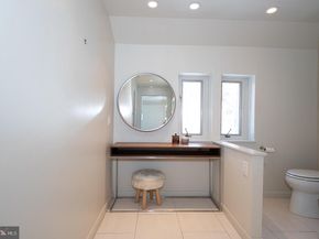 241 Cheswold Lane, Haverford PA 19041