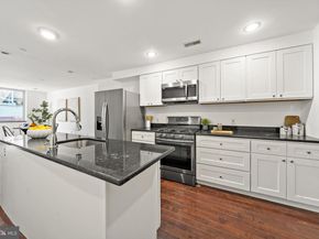 1814 N Front St B, Philadelphia PA 19122