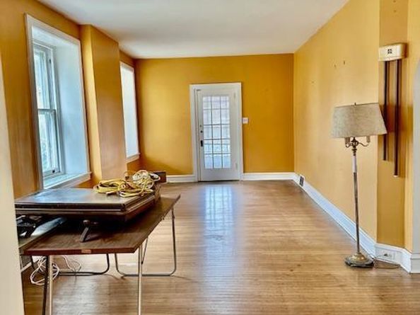 301 Central Avenue, Cheltenham PA 19012