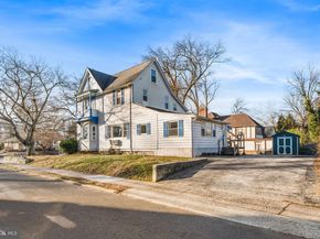 95 W Greenwood Avenue, Lansdowne PA 19050