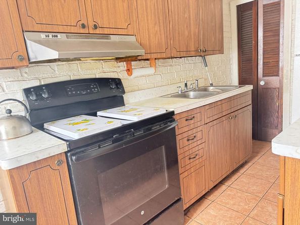 217 N 7TH Street, Darby PA 19023