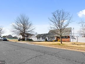 194 Cobalt Ridge Drive S S, Levittown PA 19057