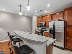 133 N Bread Street L1, Philadelphia PA 19106