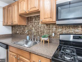 2833 Almond Street, Philadelphia PA 19134