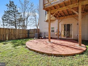 21512 Tamarack Ridge Square, Sterling VA 20164