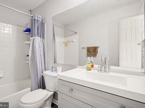 21512 Tamarack Ridge Square, Sterling VA 20164