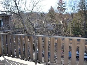 1610 The Faiway 509W, Jenkintown PA 19046