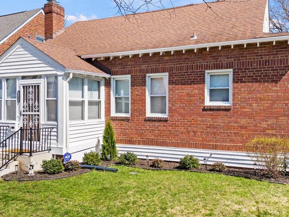 2108 31st Place SE, Washington DC 20020