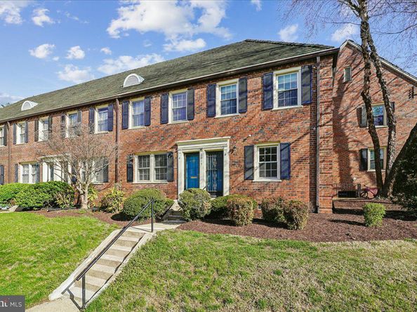 2015 38TH Street SE B, Washington DC 20020