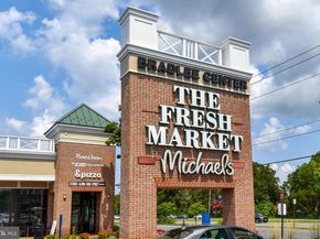 1809 Kenwood Avenue 301, Alexandria VA 22302