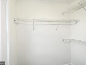 1809 Kenwood Avenue 301, Alexandria VA 22302