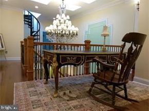26 S Strawberry Street, Philadelphia PA 19106