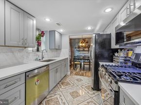 12135 Academy Road 19, Philadelphia PA 19154