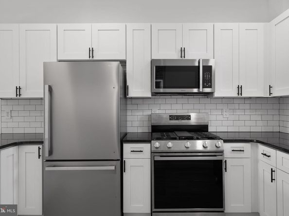 3943 Dell Street, Philadelphia PA 19140
