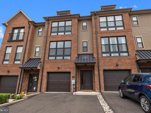 4 Sienna Place, Feasterville Trevose PA 19053