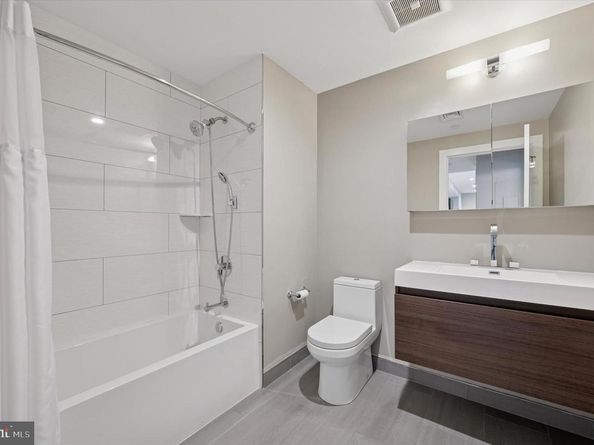 1240 South Street 7, Philadelphia PA 19147