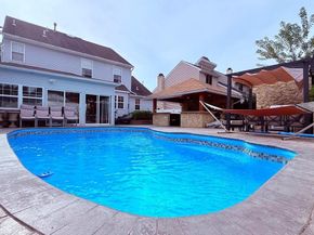 8905 Springview Road, Philadelphia PA 19115