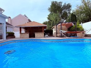8905 Springview Road, Philadelphia PA 19115