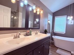 8905 Springview Road, Philadelphia PA 19115