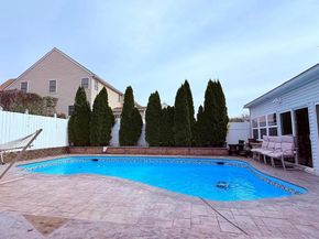 8905 Springview Road, Philadelphia PA 19115