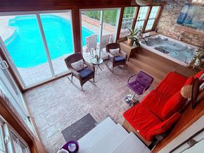 8905 Springview Road, Philadelphia PA 19115