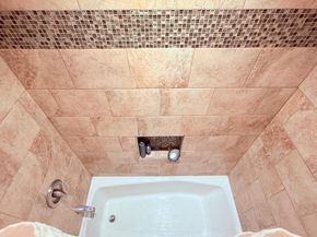 8905 Springview Road, Philadelphia PA 19115