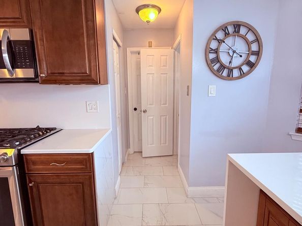 8905 Springview Road, Philadelphia PA 19115