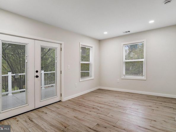 3127 G Street SE, Washington DC 20019