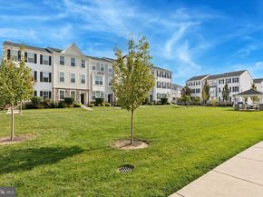 11 Jessop Lane, Hatboro PA 19040