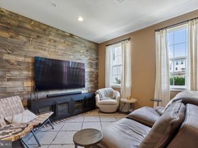 11 Jessop Lane, Hatboro PA 19040