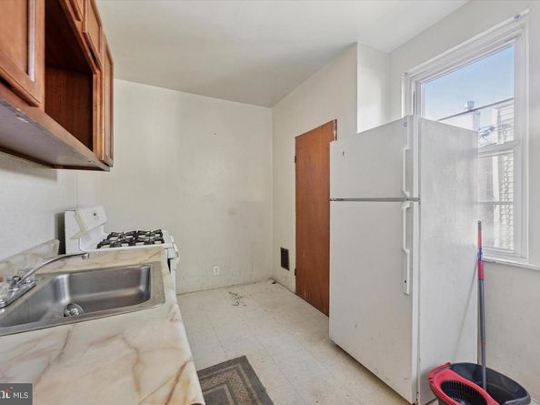 6543 Greenway Avenue, Philadelphia PA 19142