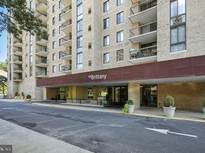 4500 S Four Mile Run Drive 206, Arlington VA 22204