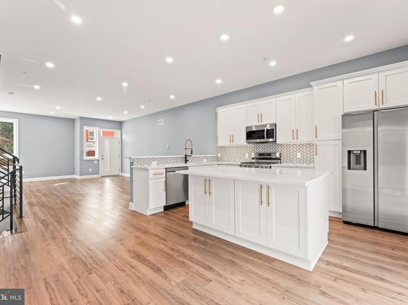 251 E Sharpnack Street, Philadelphia PA 19119