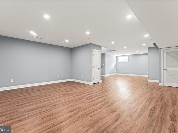 251 E Sharpnack Street, Philadelphia PA 19119