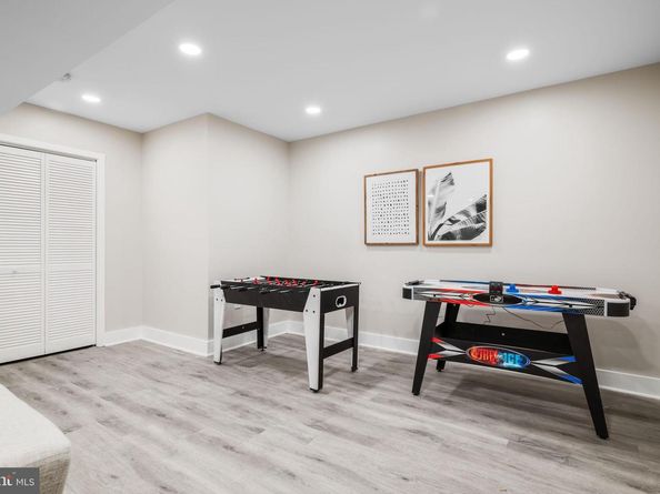 2207 Arden Street, Dunn Loring VA 22027