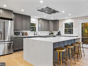 2207 Arden Street, Dunn Loring VA 22027